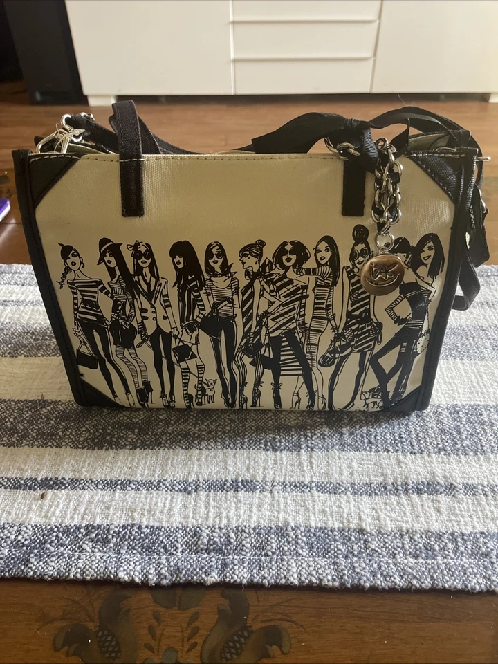 iZak Save The Bees Woman’s Handbag & Shoulder Bag New - Image 1 of 3