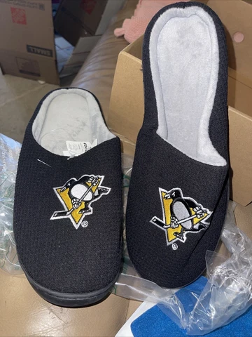 Pittsburgh Penguins 2022 NHL Men's Big Logo Mesh Slide on Slipper Sz L Cover