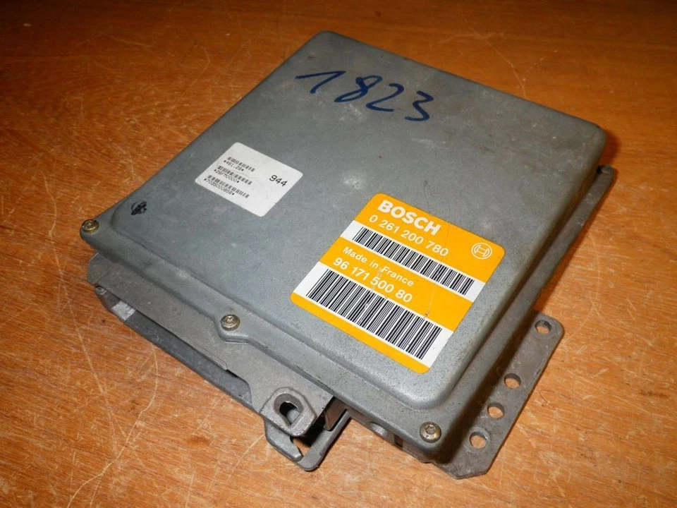 Centralina 0 261 200 780 0 PEUGEOT 106 I (1A, 1C) 1.0 - Immagine 1 di 1