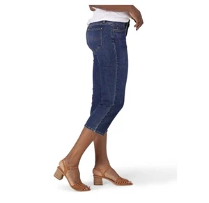 Lee Women's Midrise Capri Jeans Stretch Fabric 22 M 2XL - Picture 1 of 7
