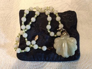 Jade Anhänger Halskette für Damen 18 cm lang mit Goldverschluss - Bild 1 von 4