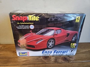Revell Snap Tite Enzo Ferrari Bausatz # 85-1967, Maßstab 1:24 - Bild 1 von 6