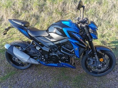 Suzuki GSXS 750 - Bild 1 von 4