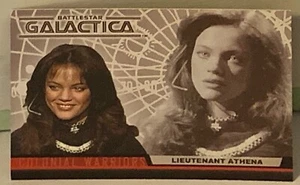 Completo BATTLESTAR GALACTICA - CW8 Guerrieri Coloniali Athena Insert Card - Foto 1 di 1