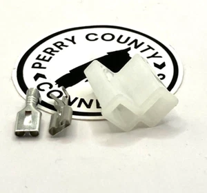 2 Pin Right Angle Flasher Connector 6.3mm 1/4" Terminals Blinker Relay Auto Moto - Bild 1 von 4