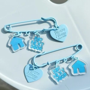 Acrylic Pin Hat Clothes Accessories Pendant Cute Brooch Fans Gifts - Picture 1 of 8