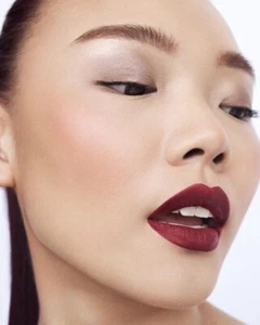 Fenty Icon - Velvet Liquid Lipstick - 10 Fiyaproof - 5.5g Free 🇬🇧P&P - Picture 1 of 6
