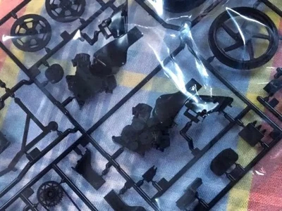 Tamiya 1/12 Tech 3 Yamaha Yzr500 2001 Motorcycle Model Kit Plastic Hobby - Image 1 of 4