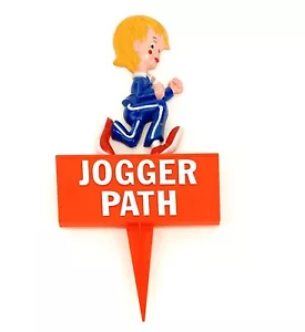 Letrero de plástico vintage de los años 80 para patio Jogger Path de Fine Line Inc traje de pista de arte de jardín - Imagen 1 de 3