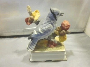 Music box vintage Towle fine porcellana uccellino blu su ramo foglie ghianda - Foto 1 di 6
