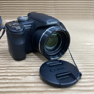 Panasonic LUMIX DMC-FZ18 8.1MP Digital Camera - Black - Image 1 of 4