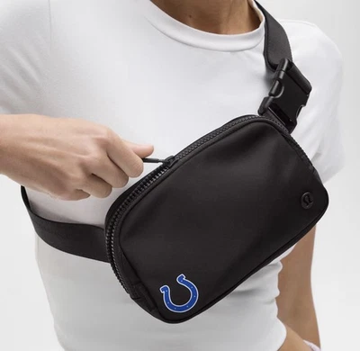 AUTÉNTICO Bolso Cinturón Indianapolis Colts lululemon Everywhere Negro ✅🐎✅ Foto 1 de 4