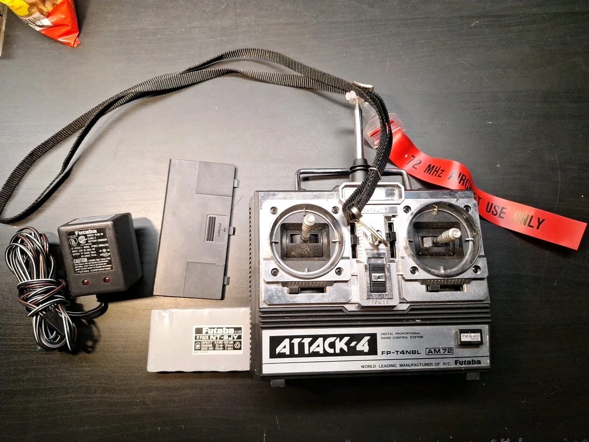 Futaba Attack 4WD AM27 送信機 Futaba Attack 4WD AM27 送信機 お 手頃 価格ホビー・楽器・アート