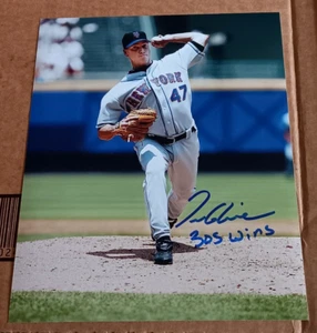 TOM GLAVINE NEW YORK METS SIGNED AUTOGRAPHED 8X10 PHOTO COA 305 WINS BRAVES - Picture 1 of 1