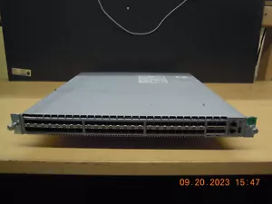 Interruptor Arista DCS-7280SE-64-R 7280SE - 48 x SFP + 4 x QSFP * R a F * 2 x 500 W CA - Imagen 1 de 15