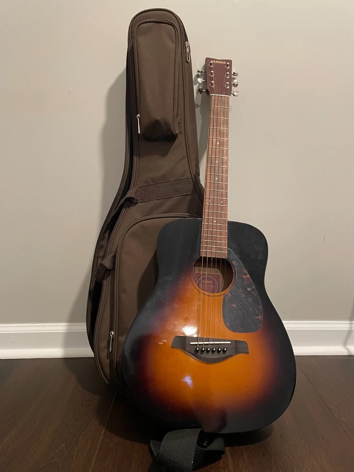 Yamaha Junior JR2 3/4 Scale Guitar - Tobacco Sunburst (Comes with Bag and tuner) - Image 1 of 4