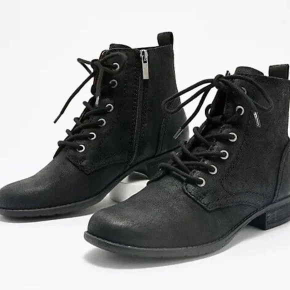 Earth Brands Lace Up Ankle Janel Boots Bootie Red Berry Size 8M Fashion