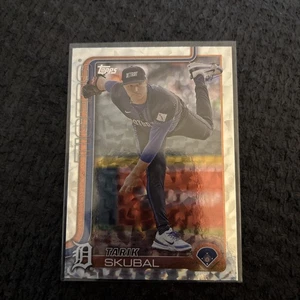 2025 Topps Series 1 - Tarik Skubal #71 Diamante Foil - Picture 1 of 2