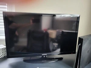 samsung 32 inch tv, Only Local Pickup Around  Atlanta  GA.  - Picture 1 of 3