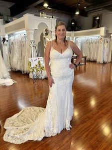 Brand new never Worn Maggie Sottero Wedding Gown Size 16 (street Size 12) - Picture 1 of 2