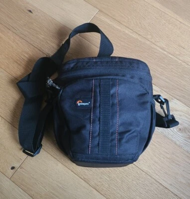 Lowepro Adventura TLZ 25 Top Loading Bag for Compact D-SLR Camera - Image 1 of 4