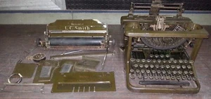 MACCHINA DA SCRIVERE VINTAGE OLD TYPEWRITER L.C. SMITH SILENT ANNI 30 - Picture 1 of 3