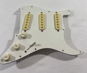 1987 Squier Stratocaster Japan E-Series Loaded Pickguard White 3-Ply - Picture 1 of 24