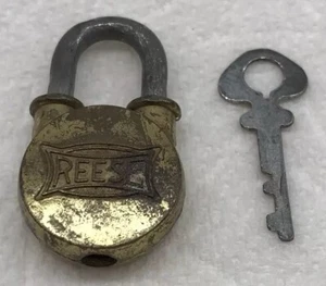 Vintage altes Miniatur Reese Vorhängeschloss mit Schlüssel Schloss Made in USA - Bild 1 von 5