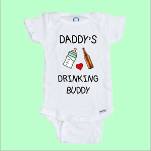 Daddy's Drinking Buddy Funny Baby Onesie ENVÍO GRATIS - Imagen 1 de 2