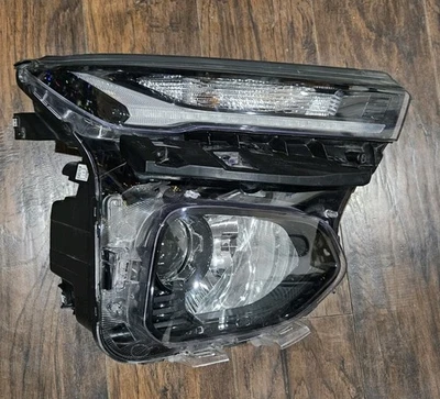 2021-2023 GM OEM CHEVROLET TRAILBLAZER RIGHT PASSENGER HEADLAMP 42827957 - Image 1 of 4