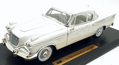 Anson 1/18 Scale Diecast 30384 - 1957 Studebaker Golden Hawk - White - Image 1 of 4