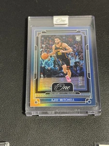 2024-25 Panini One And One Ajay Micthell #129 RC Rookie Blu /35 - Foto 1 di 2