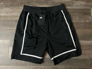 NWT SMALL MEN Nike Logo Heavy Mesh LOOSE FIT Basketball Shorts Black 2 POCKETS - Picture 1 of 7