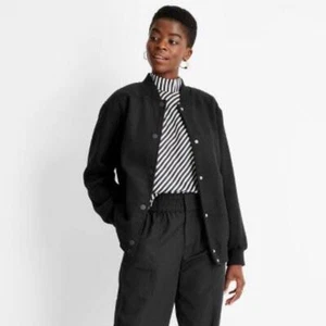 Future Collective mit Kahlana Barfield braune Bomberjacke XS, schwarz Neu mit Etikett - Bild 1 von 3
