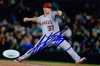 Andrew Bailey Los Angeles Angels Signed 4x6 Glossy Photo JSA Authentic Smudged - Image 1 of 2