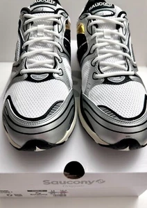 Size 14 - Saucony ProGrid Triumph 4 CS Gold Chrome - Picture 1 of 9