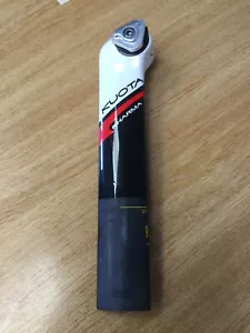 Tija de sillín Kuota Kharma con abrazadera de sillín 270 mm - Imagen 1 de 2