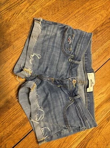 Pantaloncini jeans Hollister California lavaggio medio effetto invecchiato con polsini donna 1 W25 - Foto 1 di 6