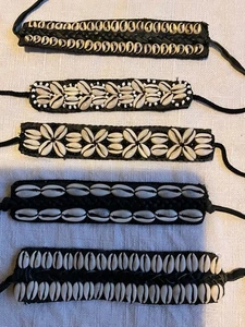 5 Armbänder Kauri Afrika Kunshandwerk 80er Modeschmuck  - Bild 1 von 4