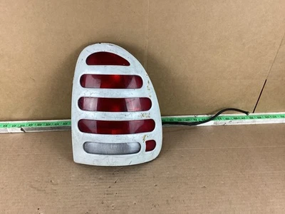 Conjunto de luces traseras laterales para pasajero derecho Durango 1999-2003 711831 OEM Foto 1 de 4