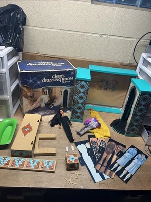 Estuche de Juego de Vestidor Cher, Trajes Caja Original con Muñeca Cher Mego 1976! Foto 1 de 4