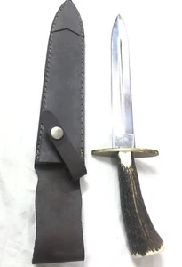 Cuchillo de caza con empuñadura de cuerno de ciervo con funda de cuero. - Imagen 1 de 1