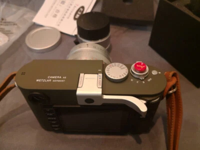 Black/Silver For Leica M/M240 MP/M240P M246 M262 Metal Hot Shoe Thumbs UP Grip - Image 1 of 4