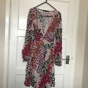 Gorgeous Daisy Print Dress Size 10 Long Sleeve Purple V Neck A Line Viscose - Picture 1 of 11