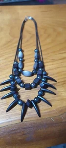 Black 3 Strand Bead Necklace Hangs 25cm Closed - Picture 1 of 2