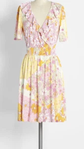 Modcloth Marvelous Flower Medley Surplice Kleid Gr. XL gelb/rosa geblümt Neu mit Etikett - Bild 1 von 12