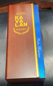 Kavalan Pedro Ximenez Single Cask strength Gorgeous WOOD BOX only. - Picture 1 of 3