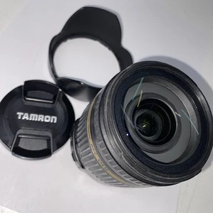 Tamron B008 Objektiv 18–270 mm f/3,5–6,3 Di-II VC mit Gegenlichtblende & Kappen für Nikon - Bild 1 von 13