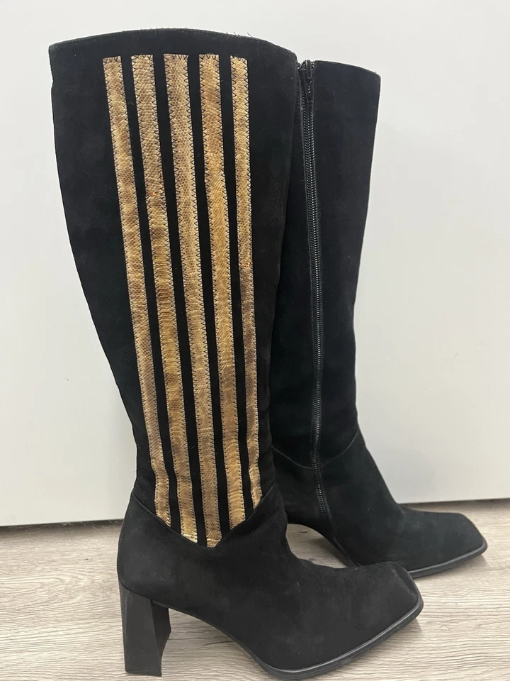 BOTAS FEMININAS VINTAGE CARLOS FALCHI "Elegant" altura do joelho preto e dourado tamanho 8B - Imagem 1 de 4