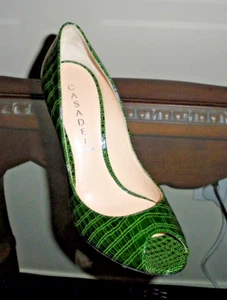 Casadei green croc embossed pumps 8-38 - Picture 1 of 3